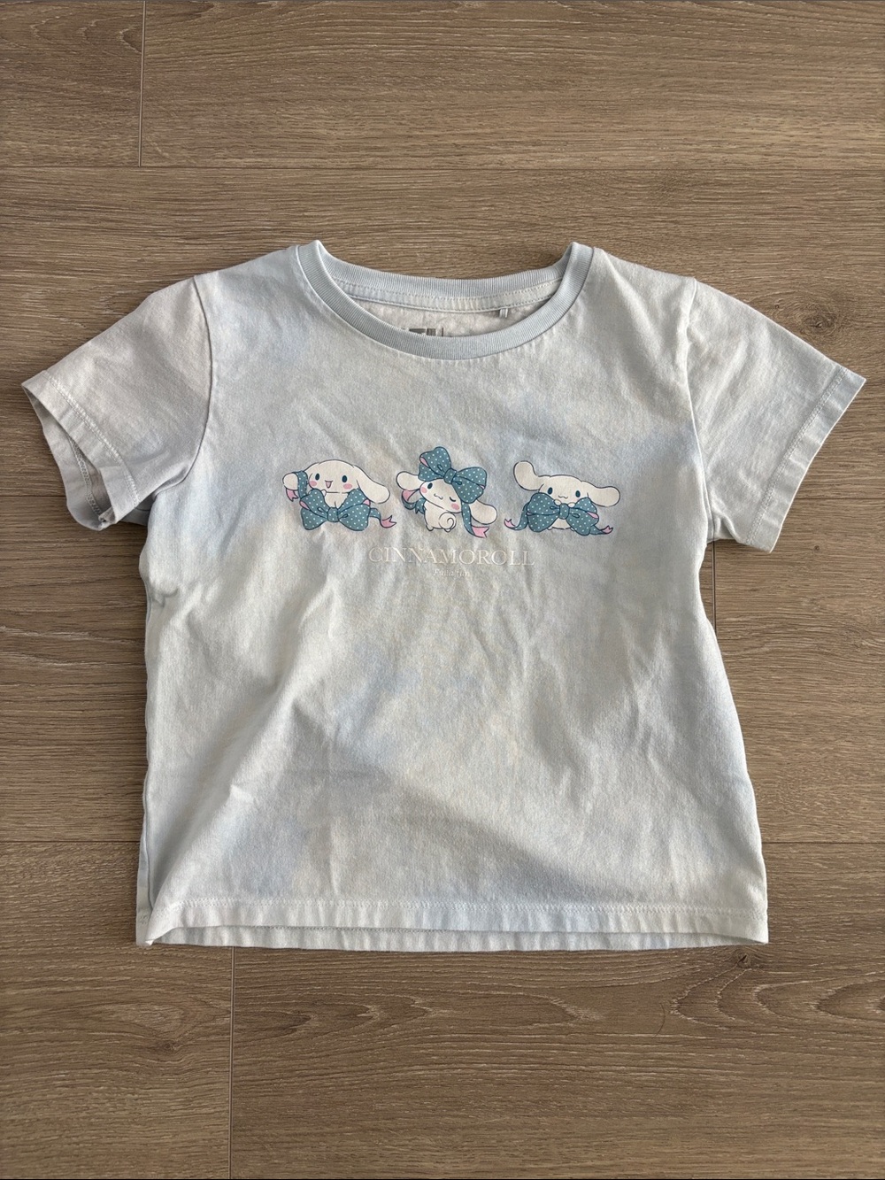 Uniqlo Cinnamoroll Shirt